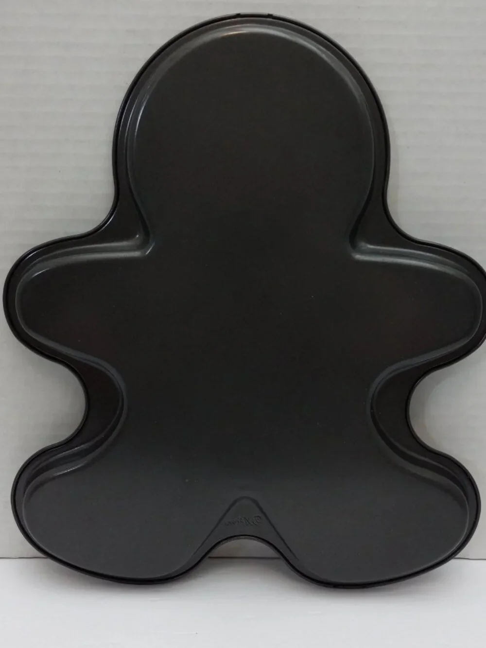 Wilton Large Gingerbread Man Nonstick Christmas Cookie Pan 14.5